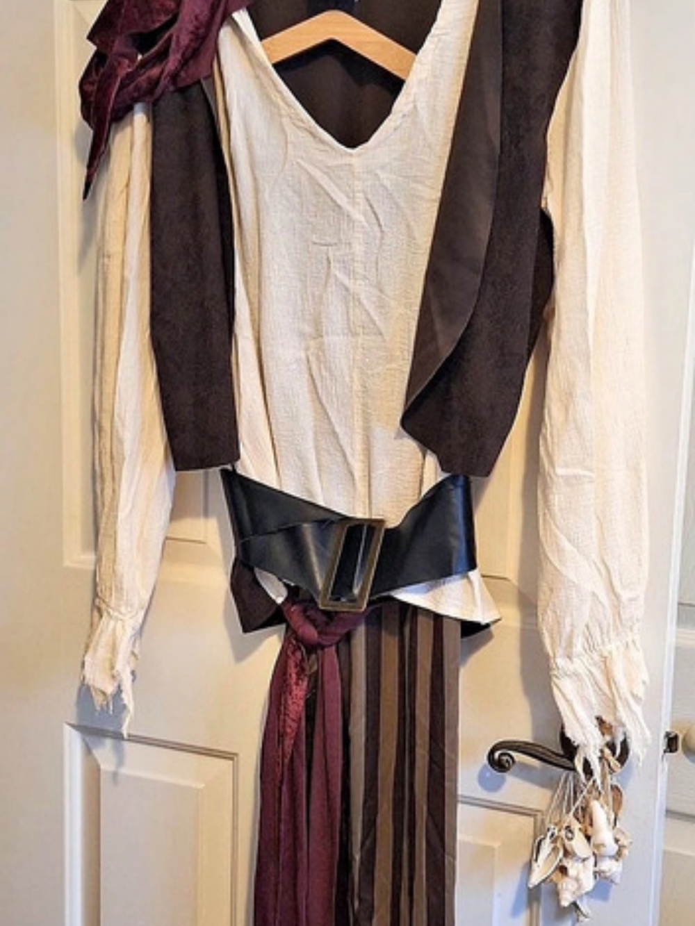 California Costumes Costume Large Black & White Pirate Men's